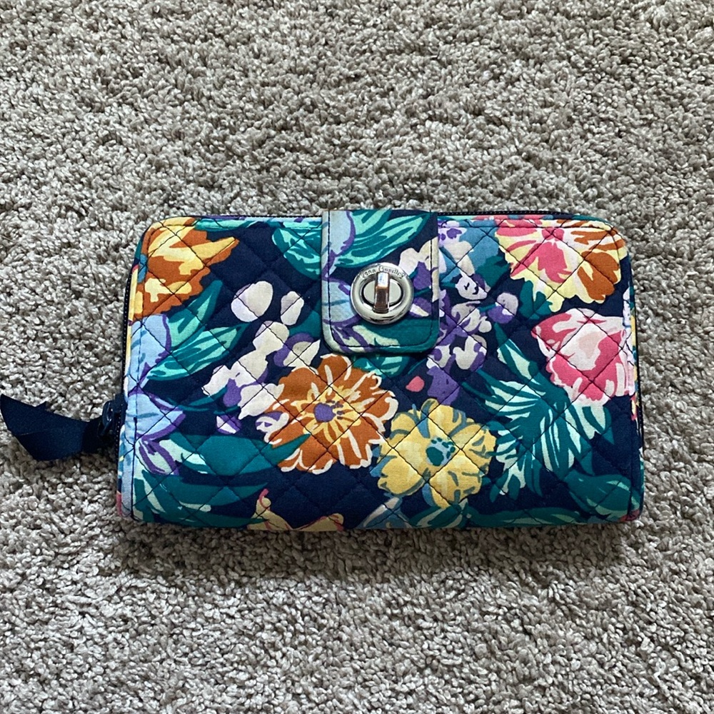 Vera Bradley Turnlock Wallet